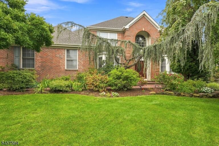 Property listing MLS 4049981 photo 1
