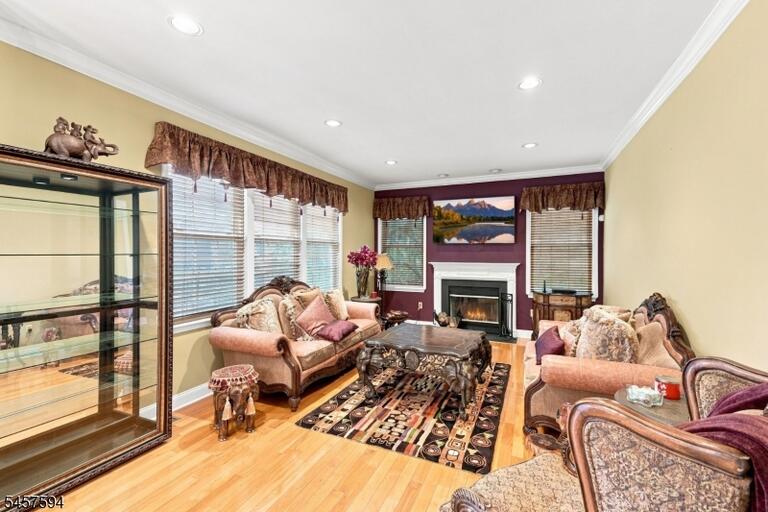 Property listing MLS 4049981 photo 17