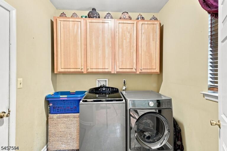 Property listing MLS 4049981 photo 29