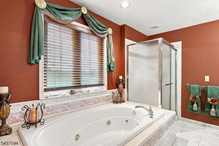 Property listing MLS 4049981 photo 34