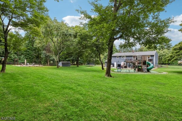 Property listing MLS 4049983 photo 30