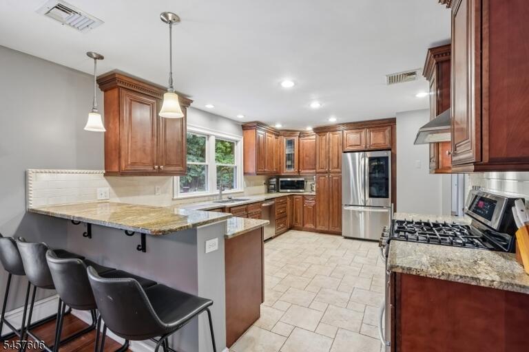 Property listing MLS 4049983 photo 7