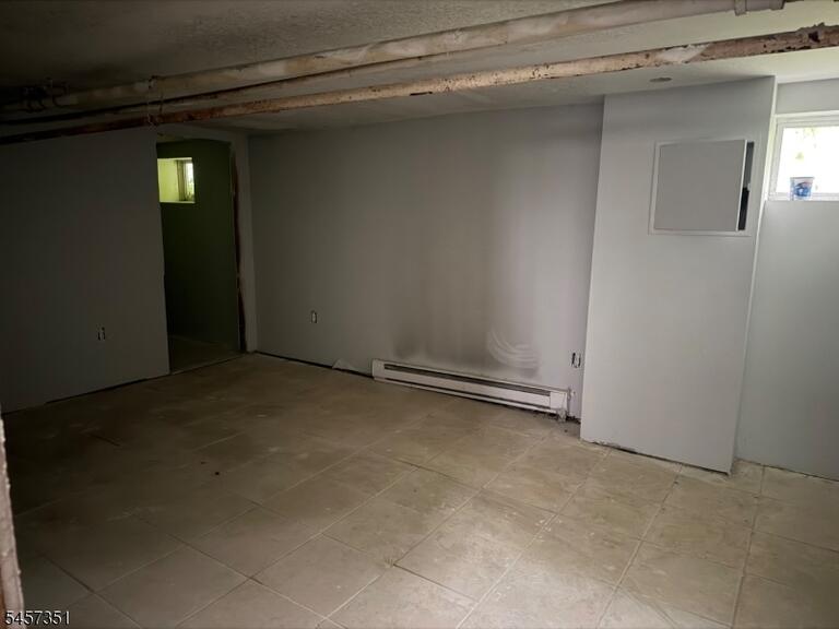 Property listing MLS 4049992 photo 14