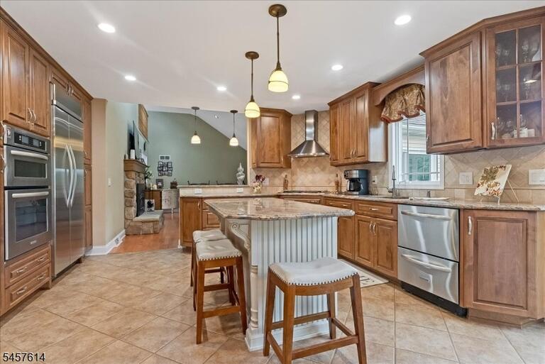Property listing MLS 4050002 photo 19