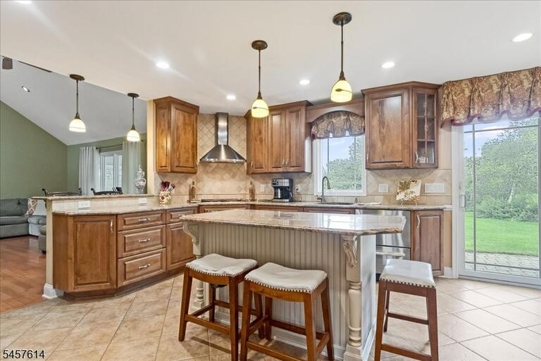 Property listing MLS 4050002 photo 20