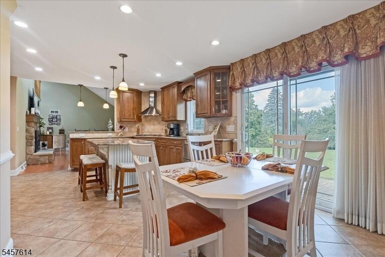 Property listing MLS 4050002 photo 21