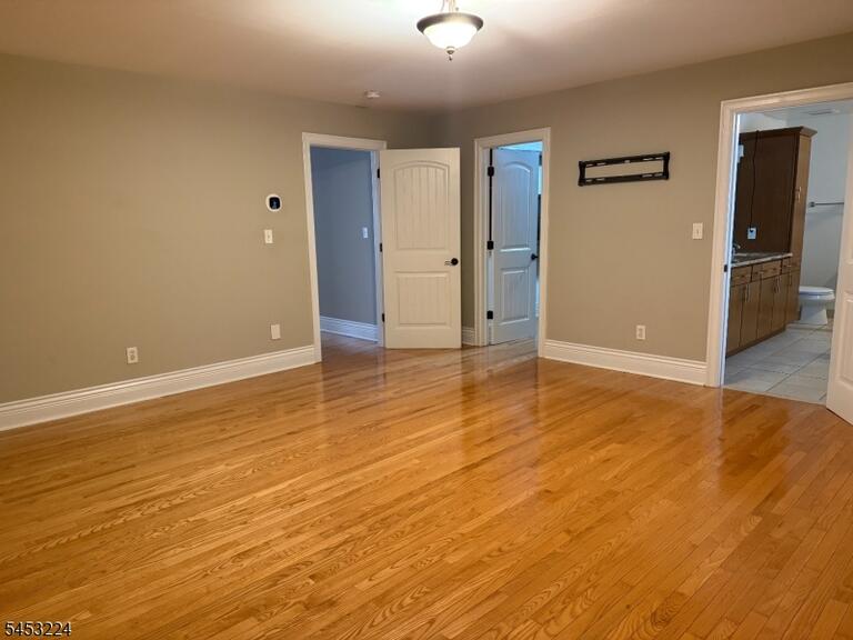 Property listing MLS 4050010 photo 8
