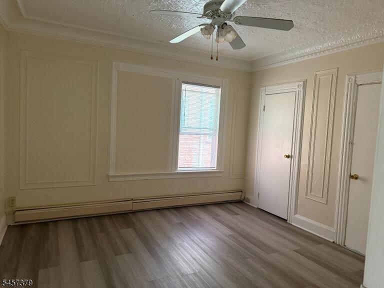 Property listing MLS 4050022 photo 5