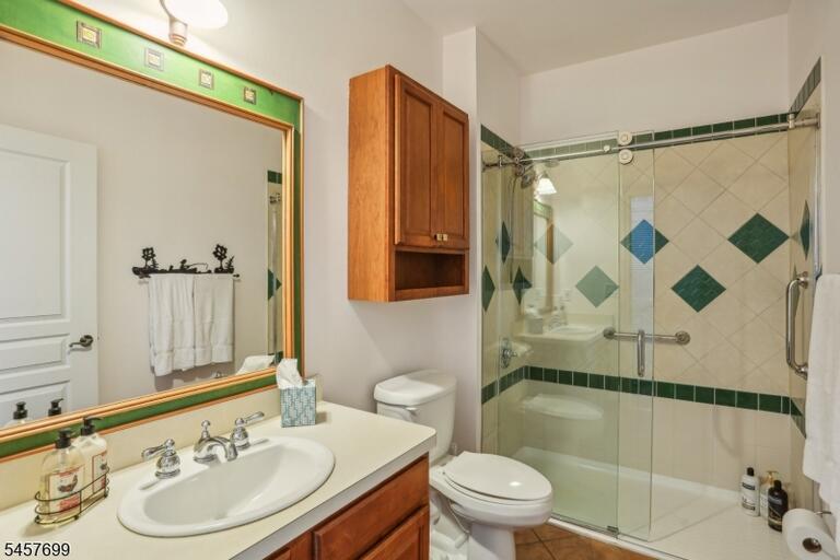 Property listing MLS 4050064 photo 12