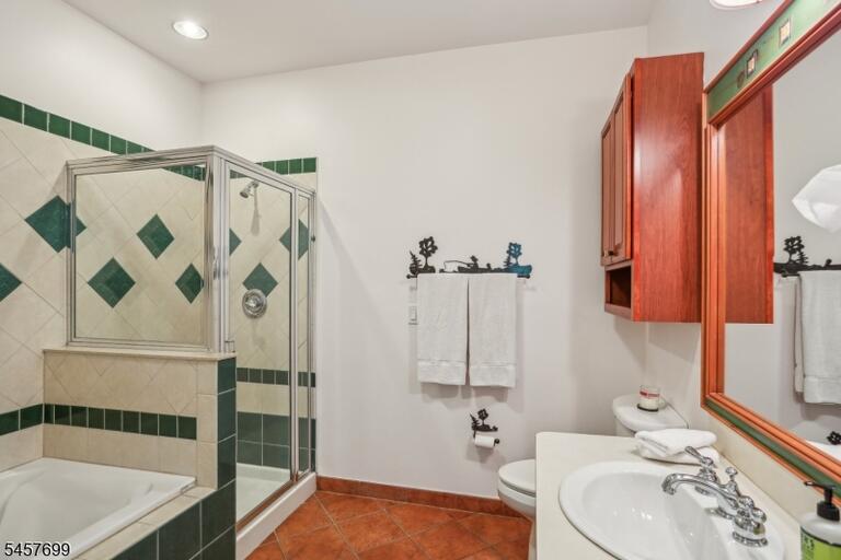 Property listing MLS 4050064 photo 14