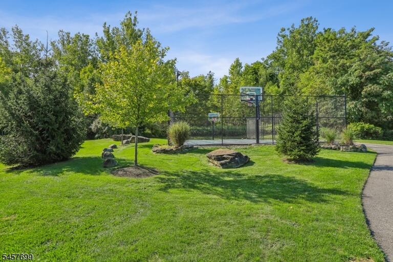 Property listing MLS 4050064 photo 19