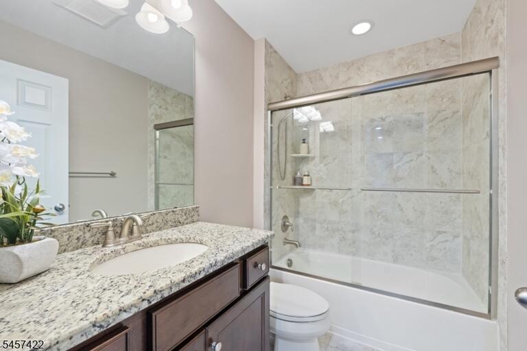 Property listing MLS 4050065 photo 32