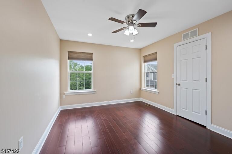 Property listing MLS 4050065 photo 35