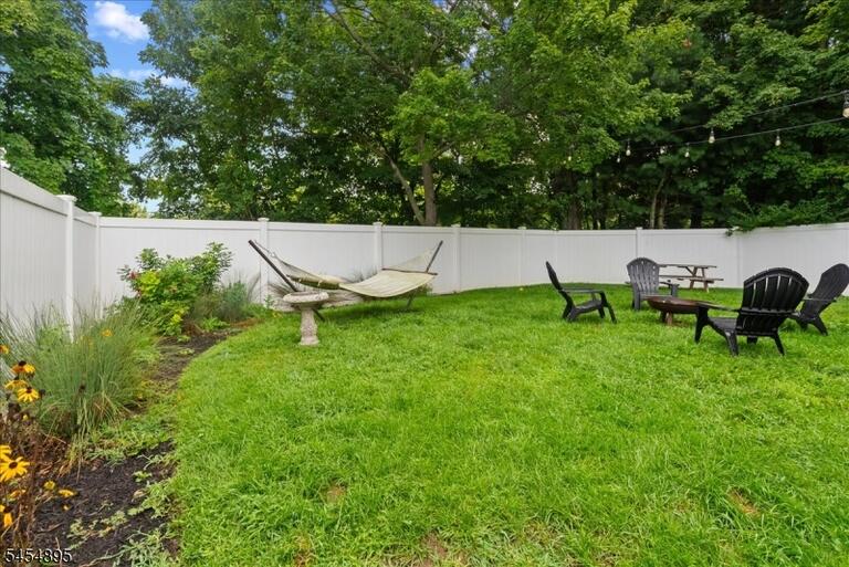 Property listing MLS 4050068 photo 35
