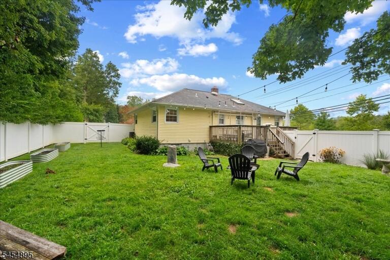 Property listing MLS 4050068 photo 39