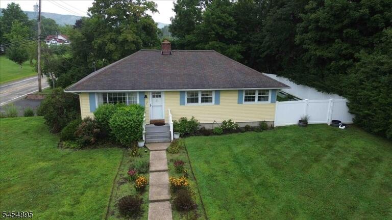 Property listing MLS 4050068 photo 43