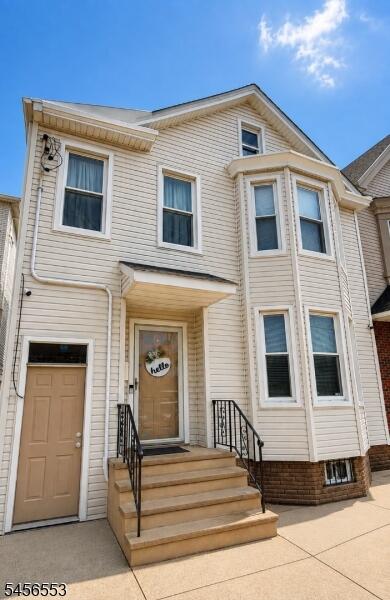 Property listing MLS 4050074 photo 1