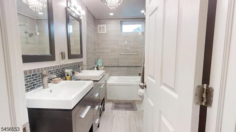 Property listing MLS 4050074 photo 6