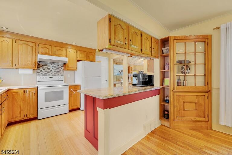 Property listing MLS 4050080 photo 13