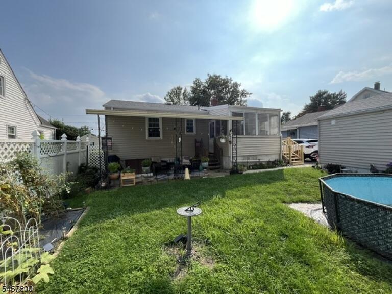 Property listing MLS 4050084 photo 2
