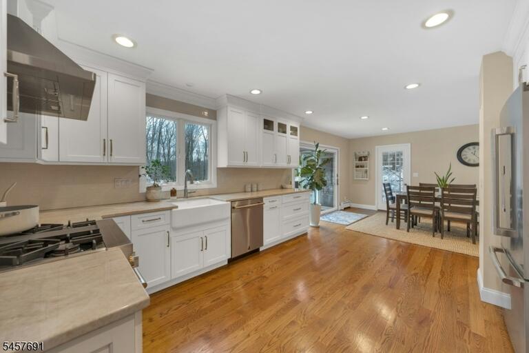 Property listing MLS 4050097 photo 10