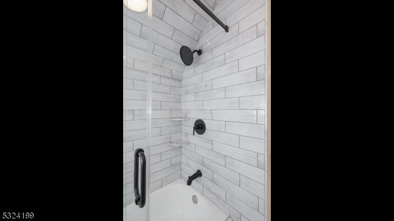 Property listing MLS 4050109 photo 30