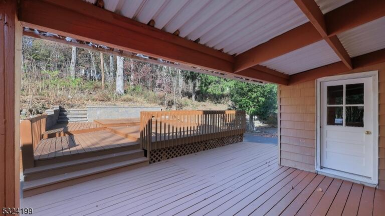 Property listing MLS 4050109 photo 35