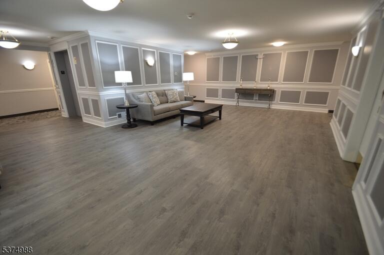 Property listing MLS 4050113 photo 1