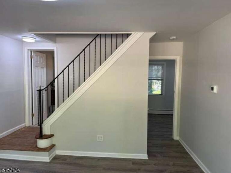 Property listing MLS 4050118 photo 10