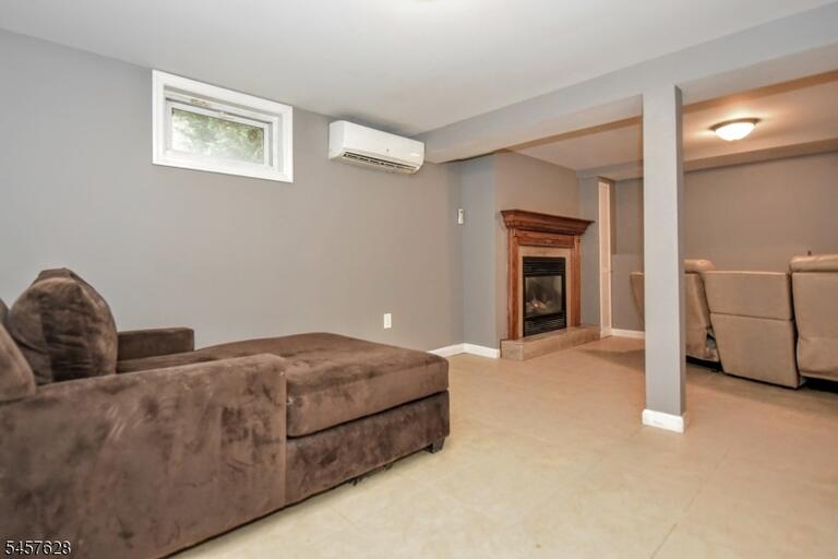 Property listing MLS 4050119 photo 20