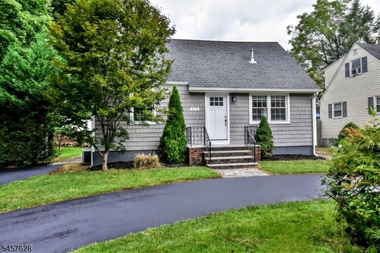 Property listing MLS 4050119 photo 35