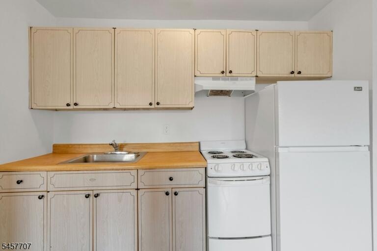 Property listing MLS 4050122 photo 7