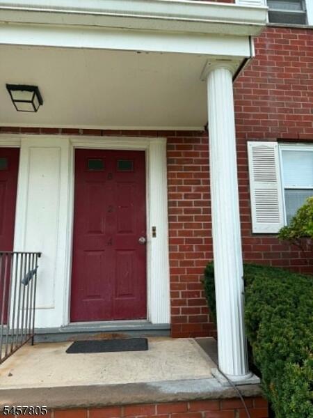 Property listing MLS 4050138 photo 1