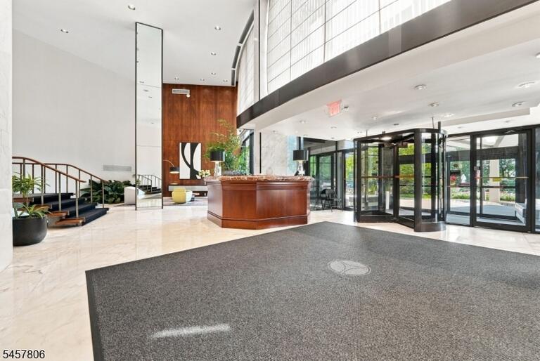 Property listing MLS 4050145 photo 38