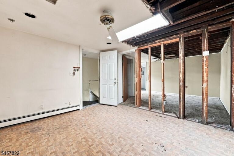 Property listing MLS 4050156 photo 13