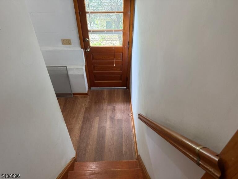 Property listing MLS 4050165 photo 16