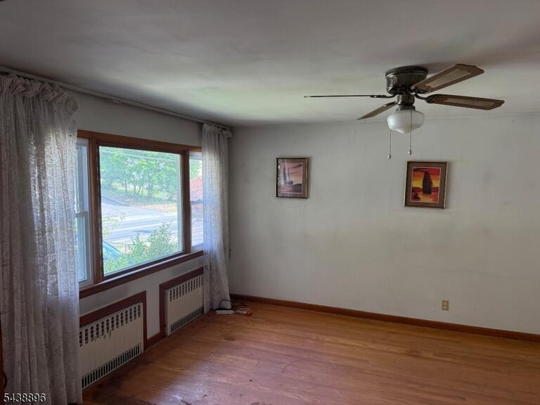 Property listing MLS 4050165 photo 4