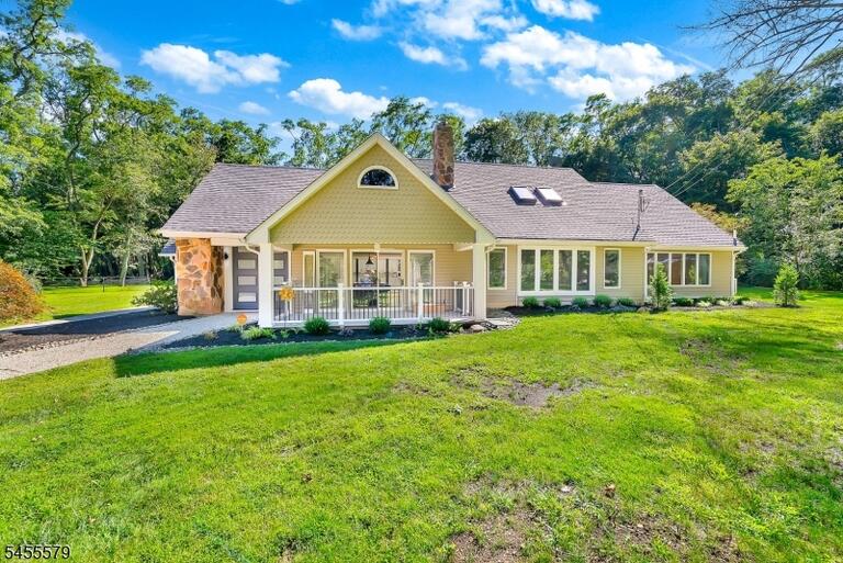 Property listing MLS 4050166 photo 36