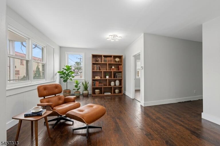 Property listing MLS 4050169 photo 1