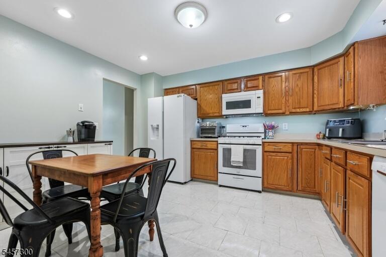Property listing MLS 4050172 photo 12