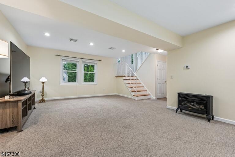 Property listing MLS 4050172 photo 22
