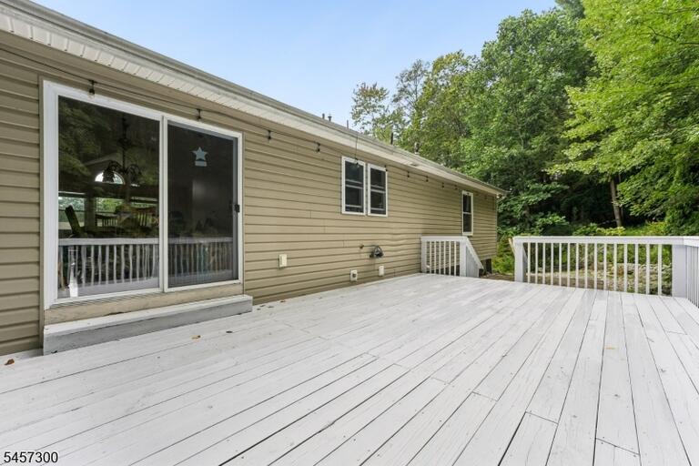 Property listing MLS 4050172 photo 30