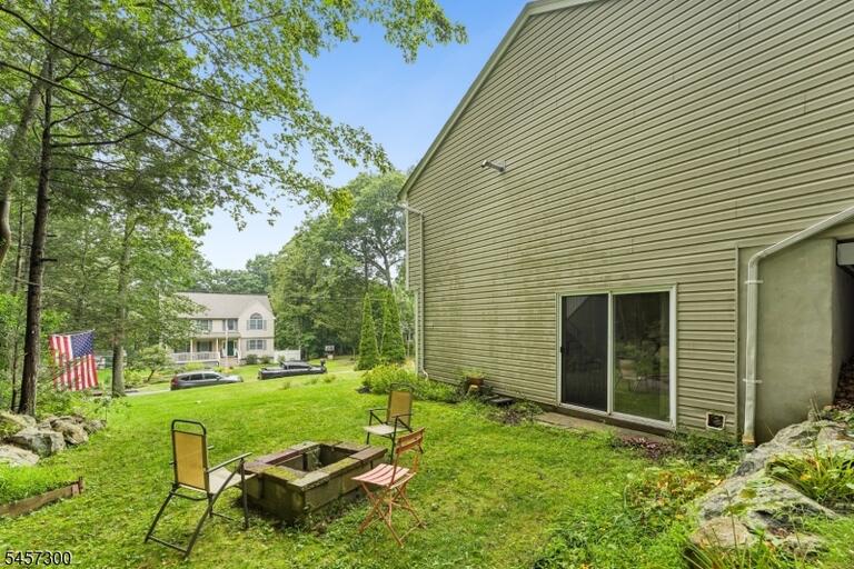 Property listing MLS 4050172 photo 32