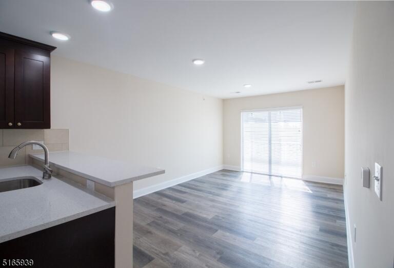 Property listing MLS 4050181 photo 9