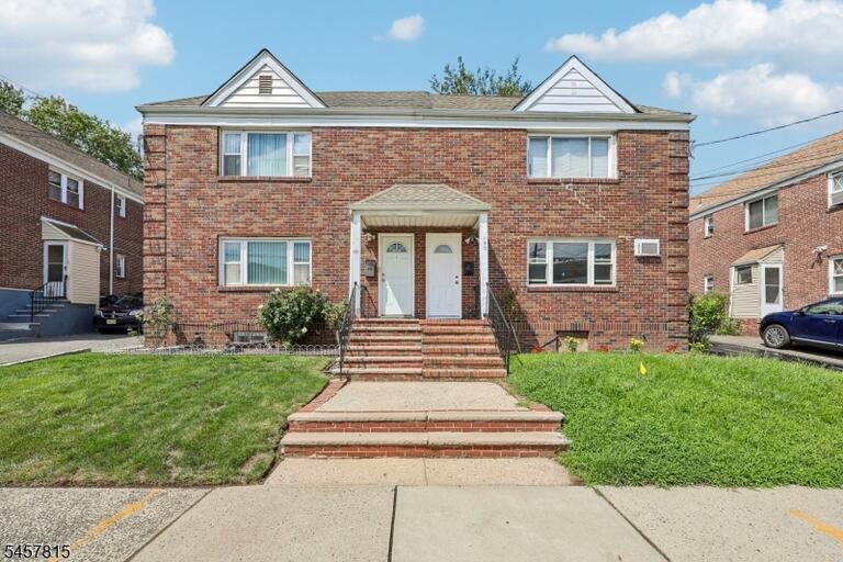 Property listing MLS 4050185 photo 2