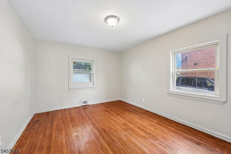 Property listing MLS 4050185 photo 20