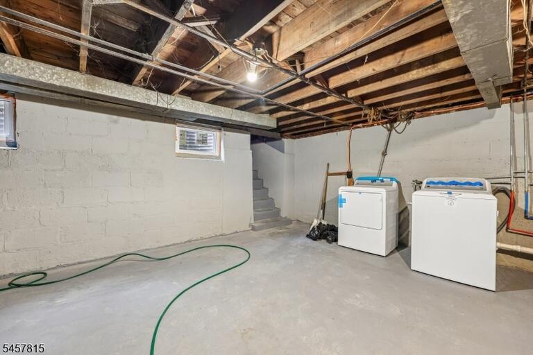 Property listing MLS 4050185 photo 29
