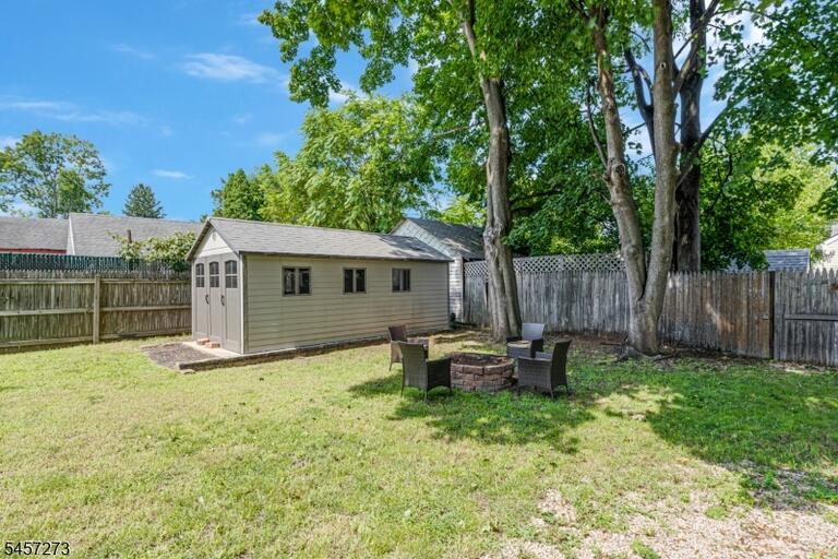 Property listing MLS 4050188 photo 33