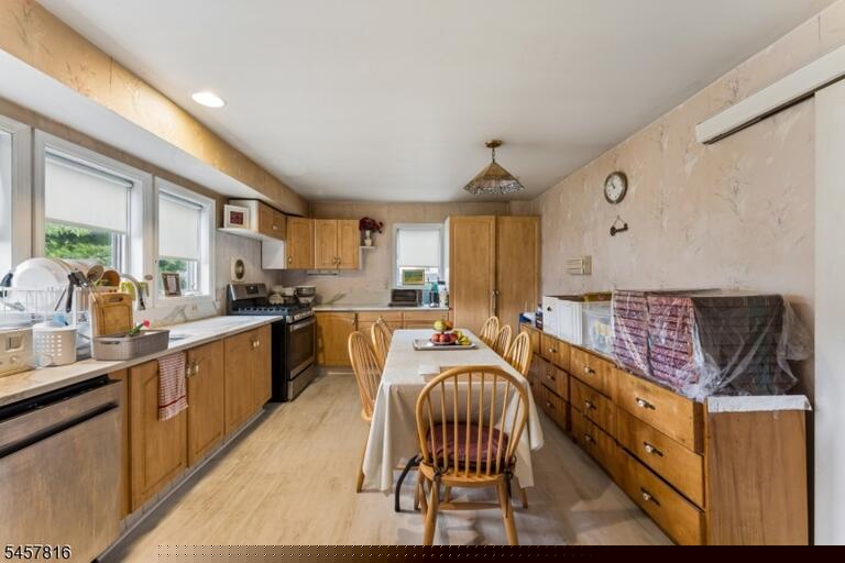 Property listing MLS 4050193 photo 11