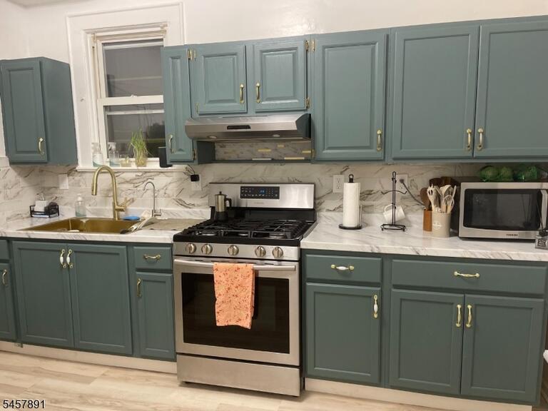 Property listing MLS 4050197 photo 1